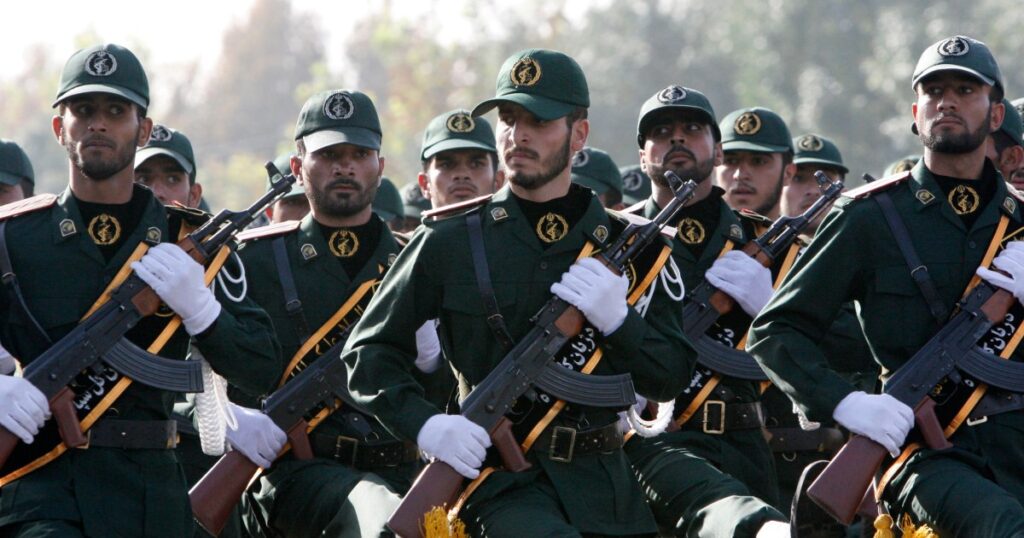 معاون فرهنگی سپاه پاسداران: ۱,۶۰۰ شاعر در سپاه شناسایی شدند