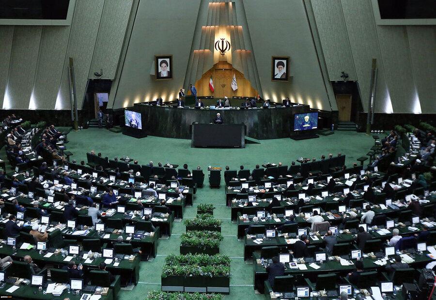 طرح مجلس برای تسهیل بازگشت خوانندگان و سلبریتی های خارج نشین به کشور