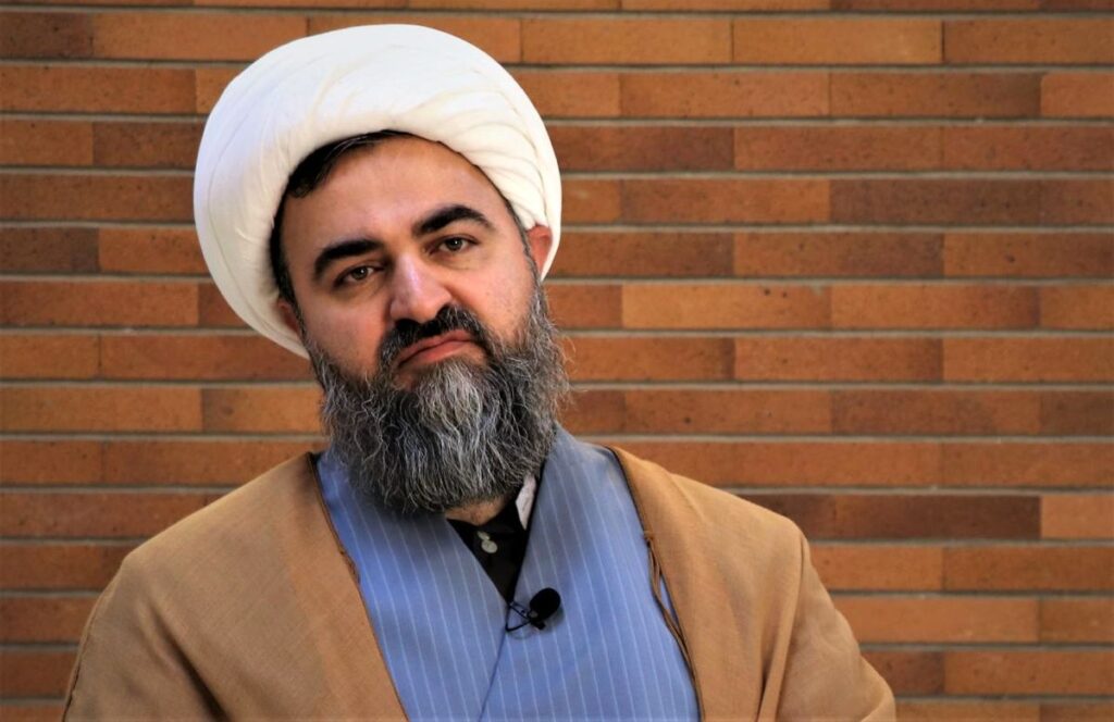 روحانی مشهور در قم بازداشت شد؛ محمدتقی اکبرنژاد کیست؟