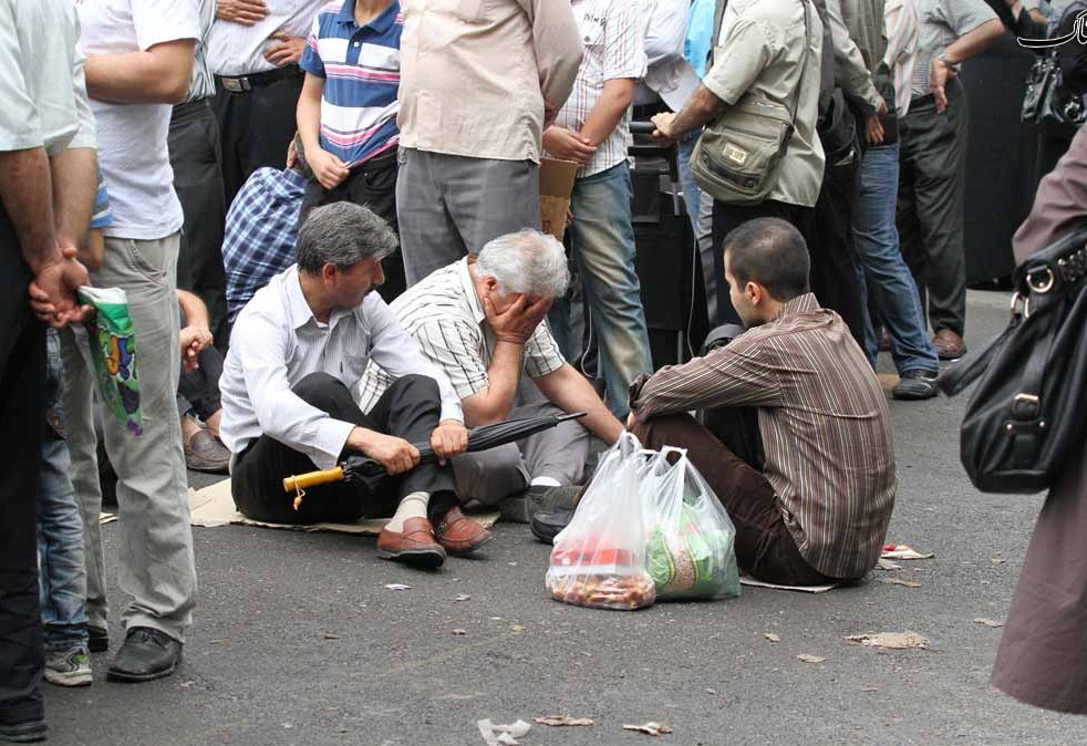 یا آقایان در ایران زندگی نمی کنند یا اینجا که ما زندگی می کنیم ایران نیست!