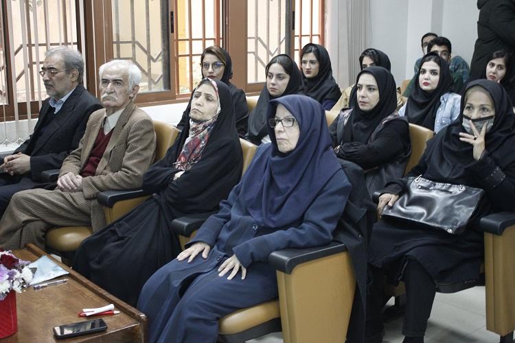 دانشجوی ۸۱ ساله دانشگاه تربیت مدرس از رساله دکتری خود دفاع کرد + ویدیو