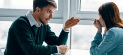 اگر مردی از این ۱۰ عبارت استفاده کند نسبت به دیگران محبت و همدلی ندارد