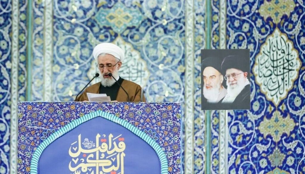 نظرات متفاوت نمازگزاران جمعه درباره کاظم صدیقی