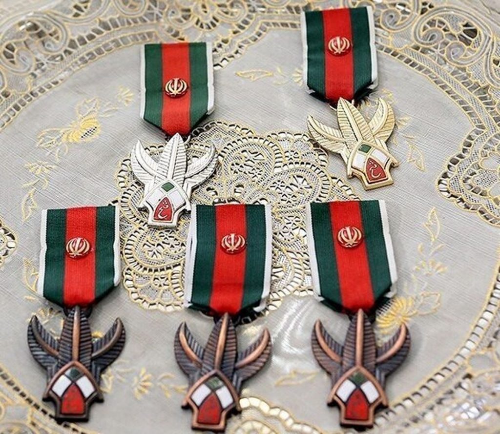نشان فتح چیست و تاکنون به چه افرادی اعطا شده است؟