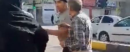 حمله یک مهاجر افغان به زن ایرانی با چوب در پاکدشت + ویدیو