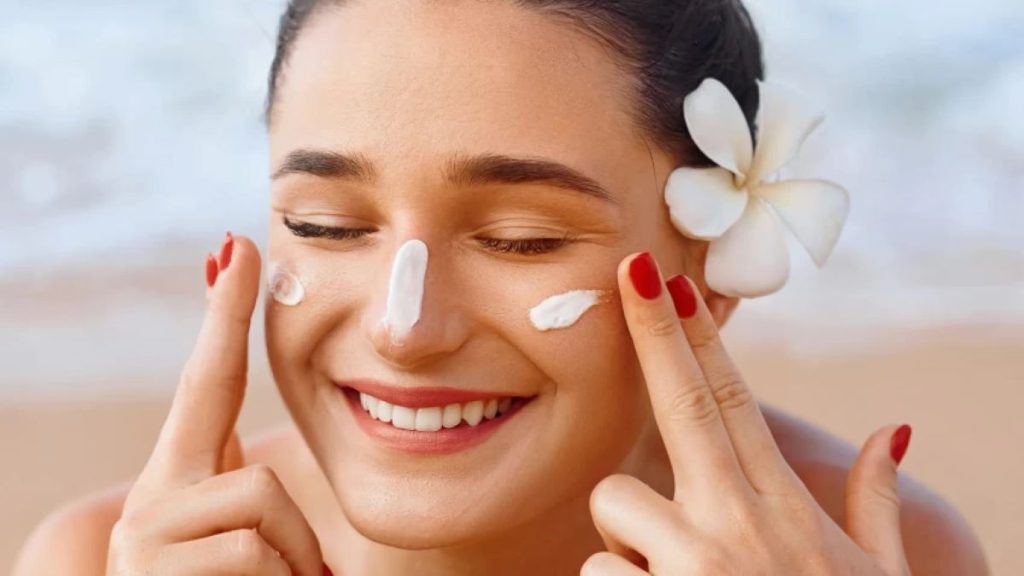 ضد آفتاب فیوژن فلویید ایزدین، دوست همیشگی پوست شما زیر آفتاب