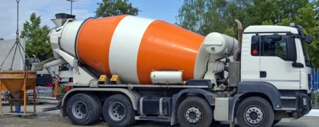 چرا دیگ کامیونهای حمل سیمان همیشه در حال چرخیدن است؟